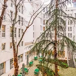 Champs Elysees Flat